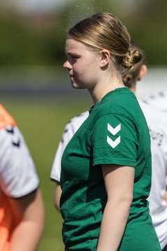 Bild 19 - wBJ SV Henstedt Ulzburg - FSG Oldendorf Itzehoe : Ergebnis: 6:3